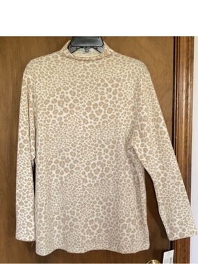 Emily Daniels top cheetah print mockneck top PL